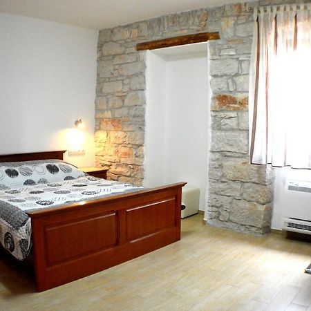 Guesthouse Bale Bagian luar foto