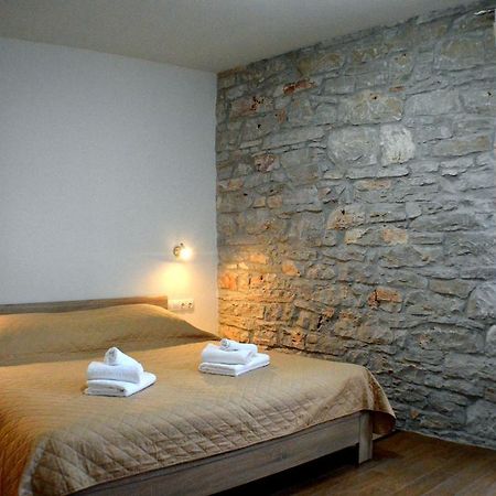 Guesthouse Bale Bagian luar foto