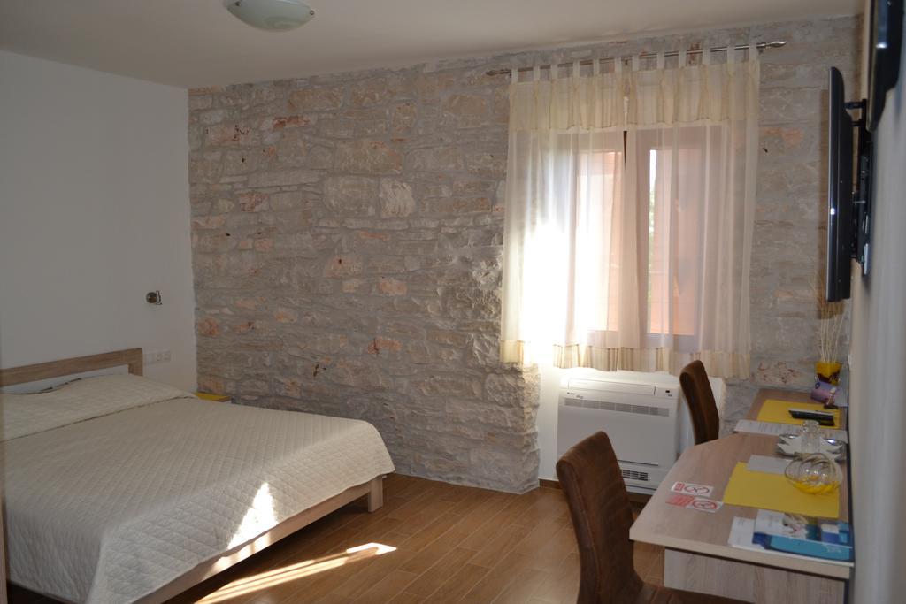 Guesthouse Bale Bagian luar foto